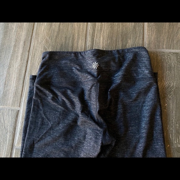 Athleta workout leggings - Picture 1 of 3